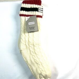 HUNTER Women’s Sipper Socks OSFM Fuzzy Cozy Warm Non Slip Grippers Cream NWT